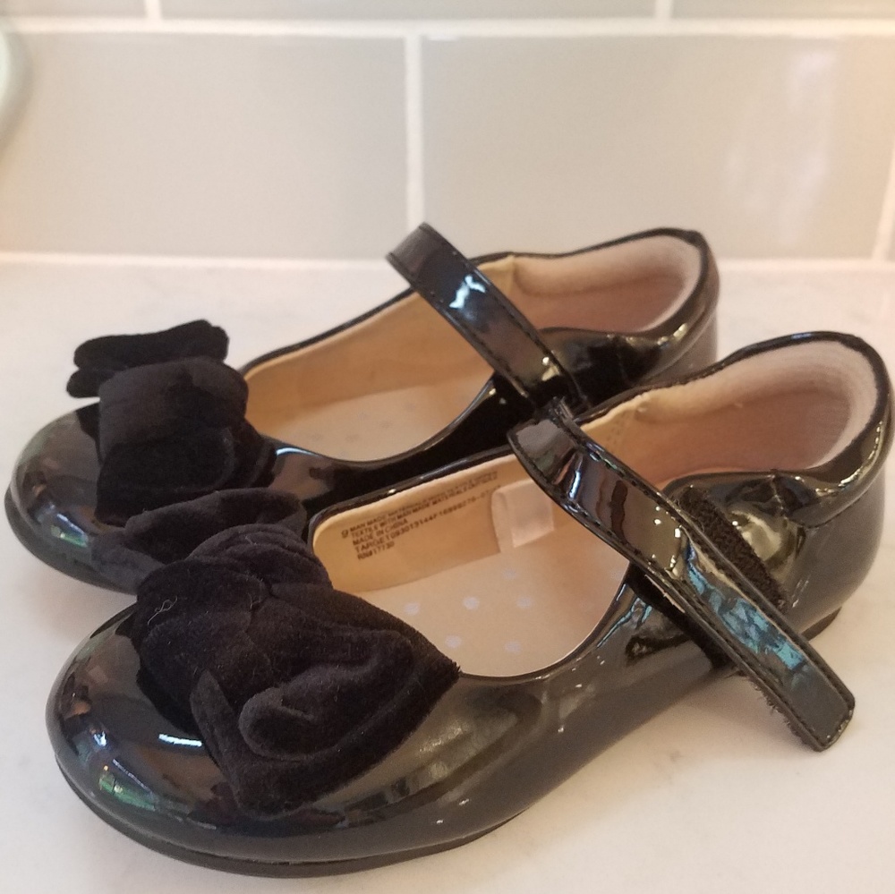 Cat & Jack Mary Janes size 9